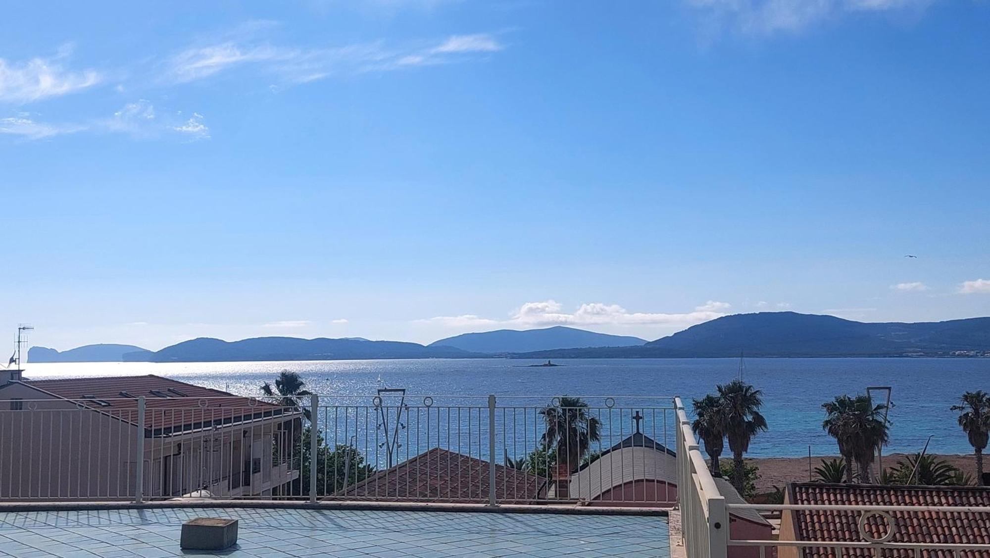 Lovealghero Stanze In Attico Vista Mare Kültér fotó