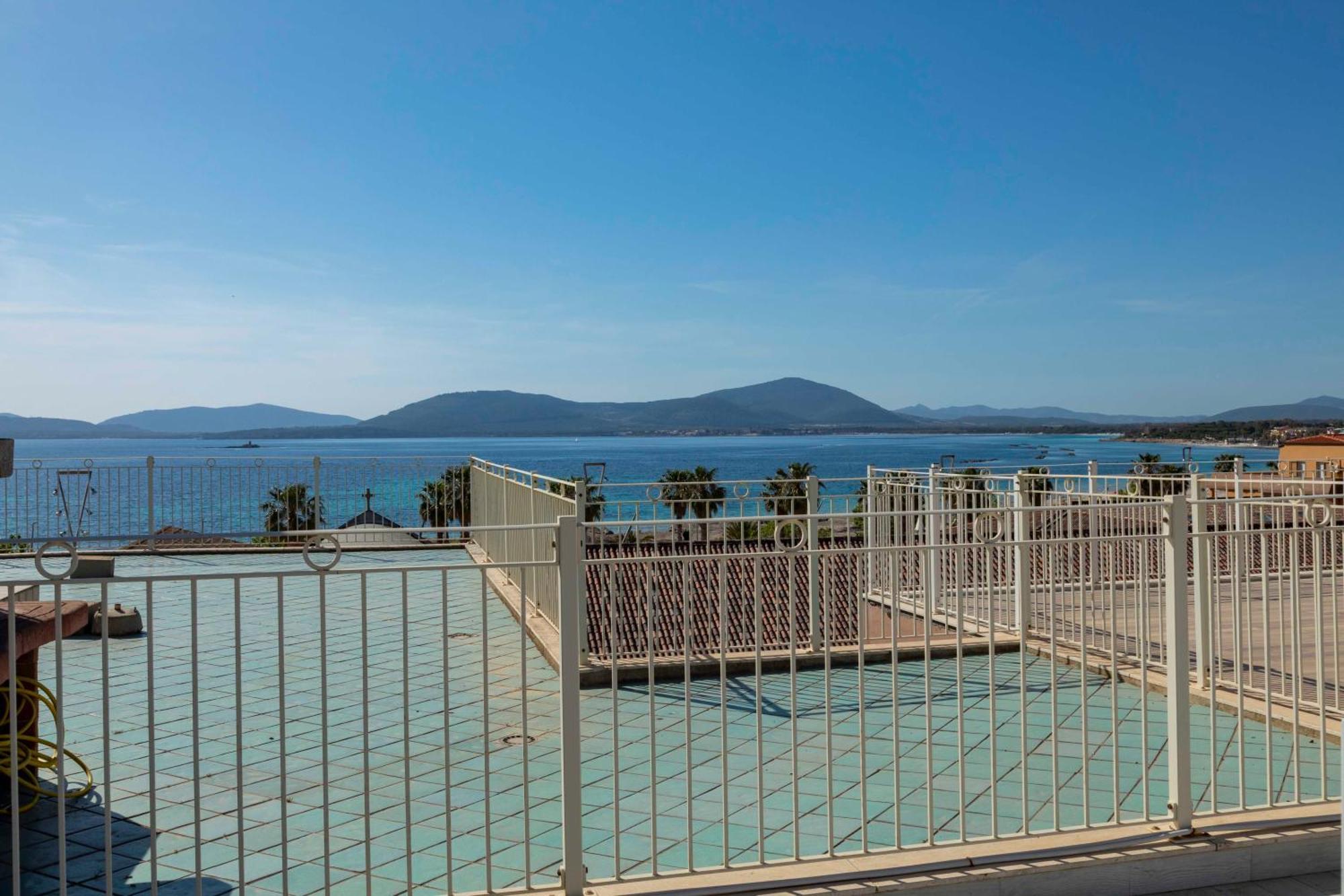 Lovealghero Stanze In Attico Vista Mare Kültér fotó