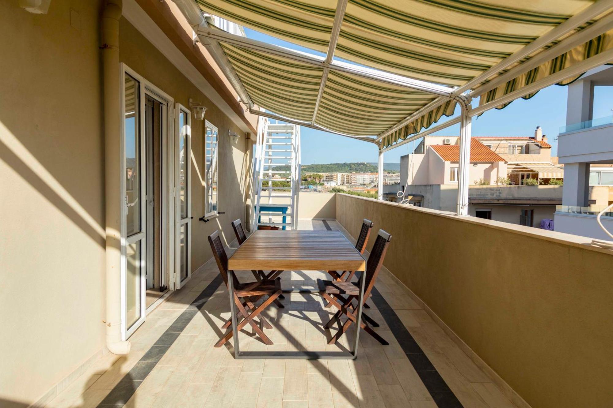 Lovealghero Stanze In Attico Vista Mare Kültér fotó